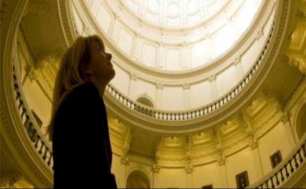 https://www.facebook.com/WendyDavisForGovernorOfTexas#!/photo.php?fbid=254269061402219&set=pb.191561997672926.-2207520000.1390488266.&type=3&theater