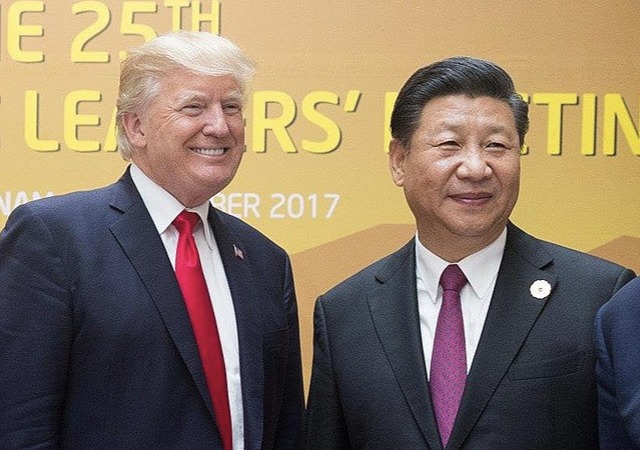https://commons.wikimedia.org/wiki/File:Turnbull_selfie_with_Xi_Trump_Quang.jpg